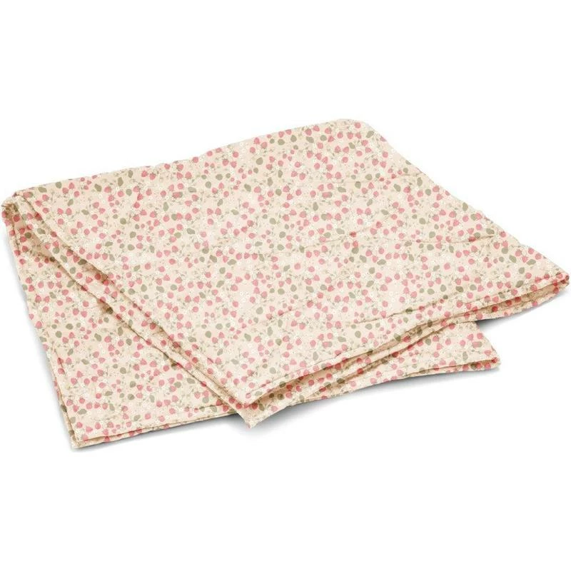 Konges Sløjd Konges Sløjd Quiltet Baby Tæppe Strawberry Fields 3 Konges Sløjd Konges Sløjd Quiltet Baby Tæppe Strawberry Fields